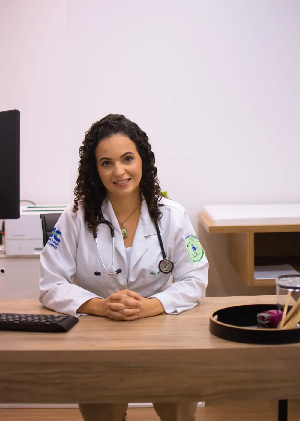 Dra. Yasmin Prata Ribeiro
